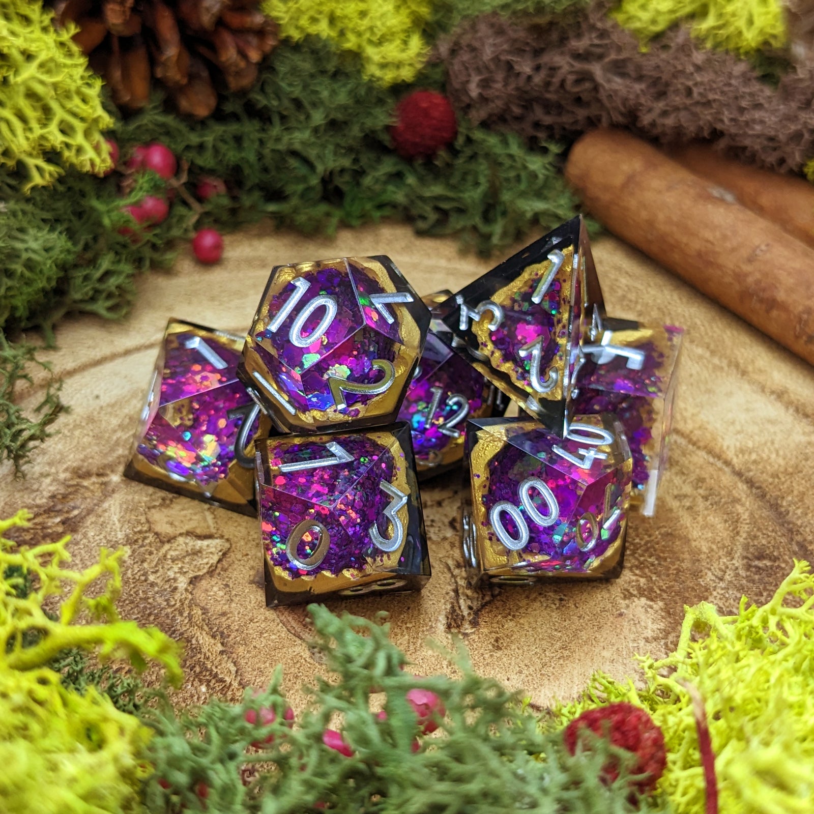 Magenta Geode | Sharp Edge Dice - Dice Set - Luffleberry