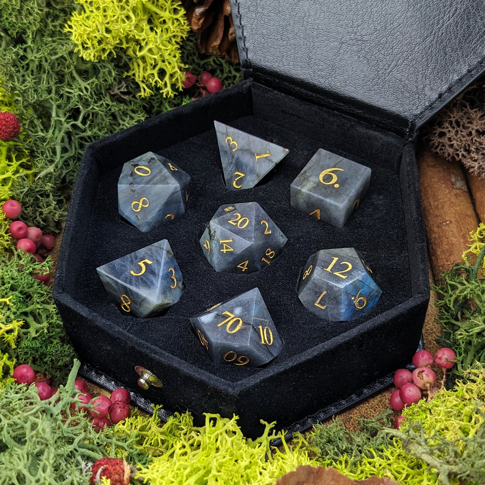 Grey Labradorite | Gemstone Dice - Dice Set - Luffleberry