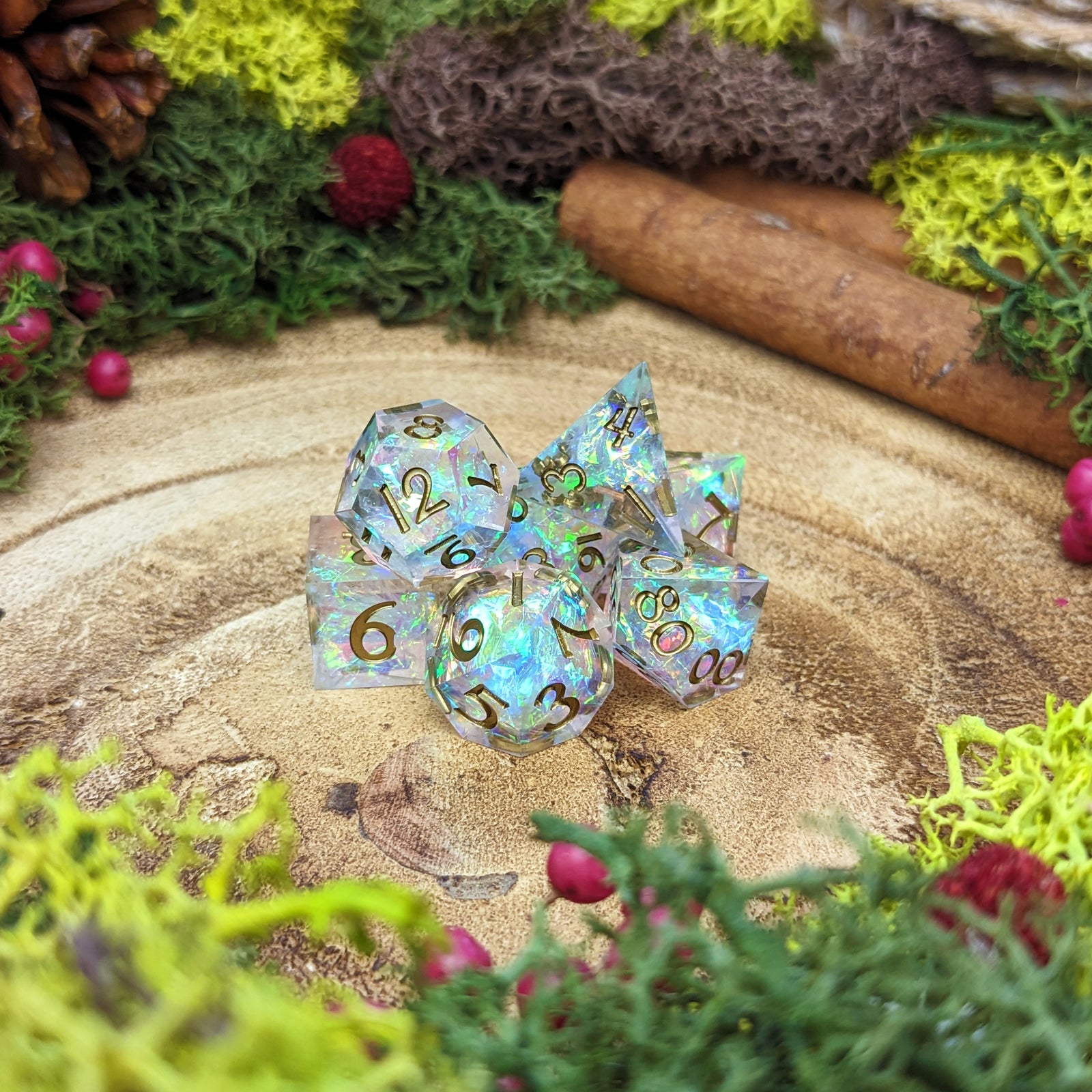 Pearl Pixie | Smol Boi Sharp Edge Dice - Dice Set - Luffleberry